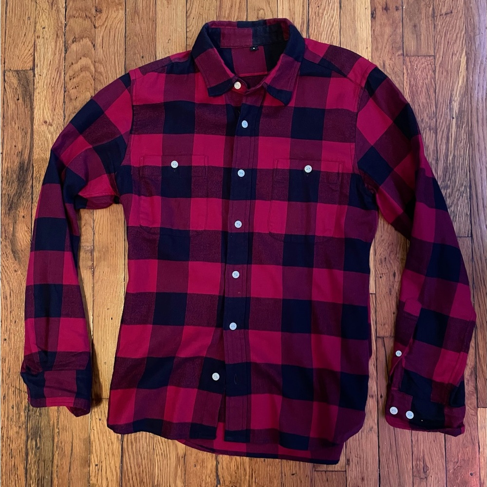 Red/black buffalo plaid button up shirt